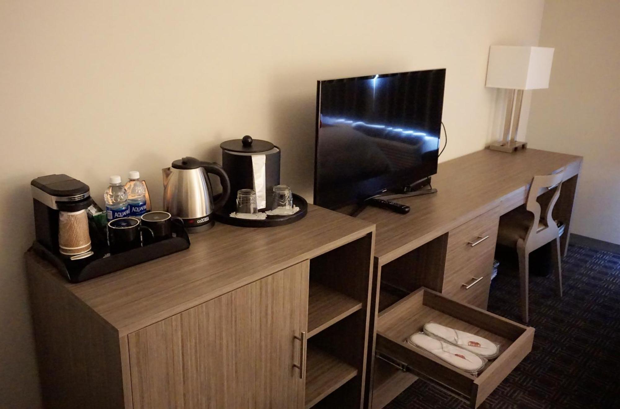 Hartford Hotel Best Western Signature Collection Роузмийд Екстериор снимка